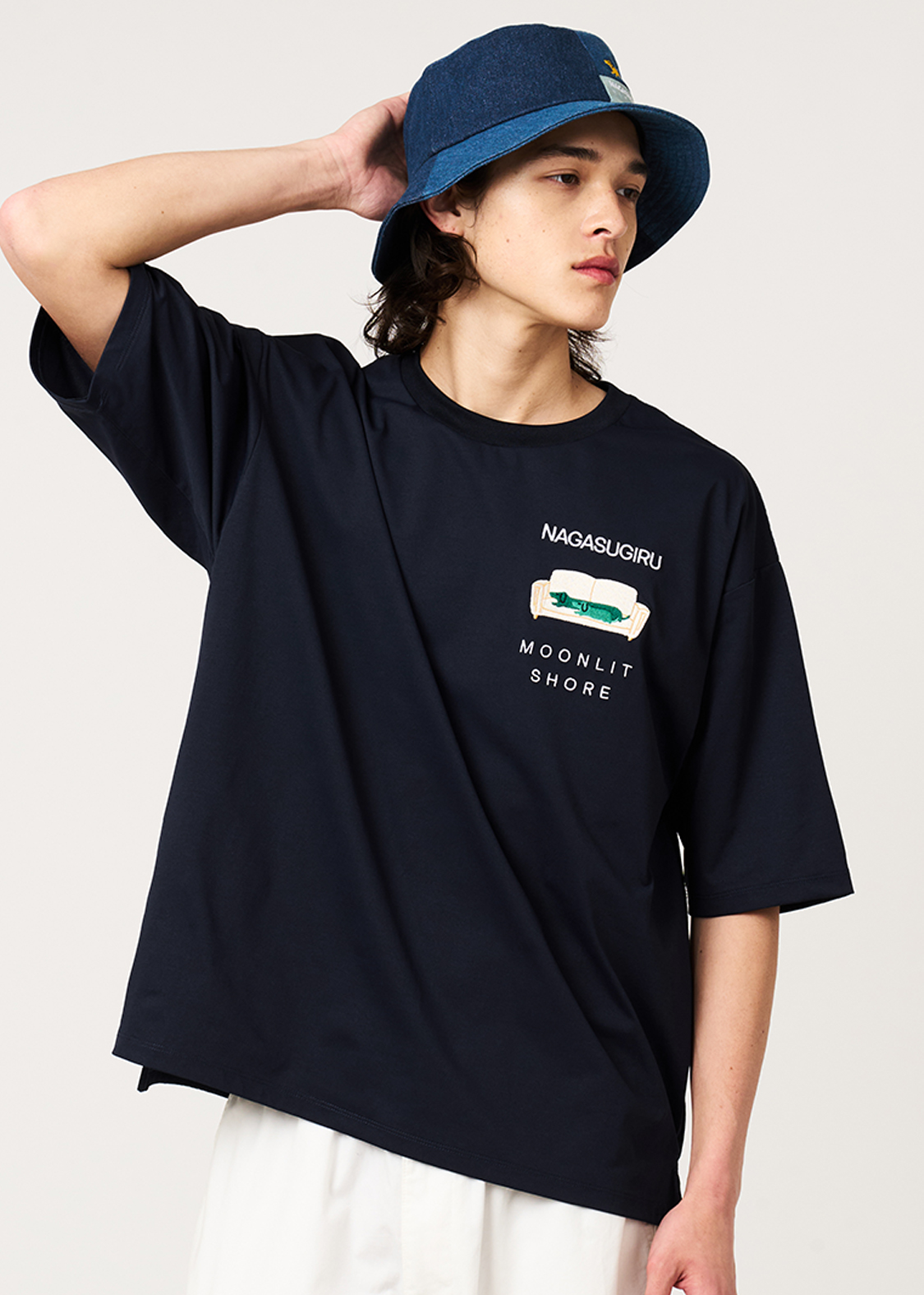 ナガスギルイヌホリデーアットザリゾート｜ビッグシルエットTシャツ