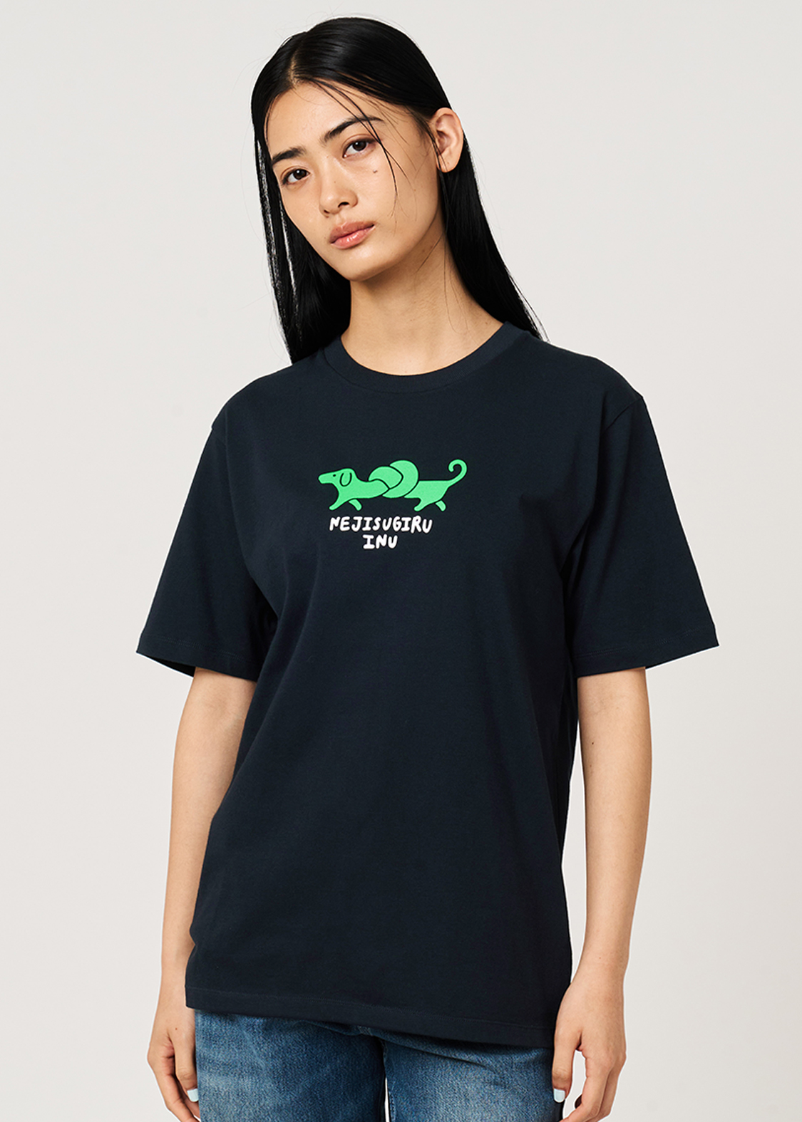 ネジスギルイヌ｜Tシャツ