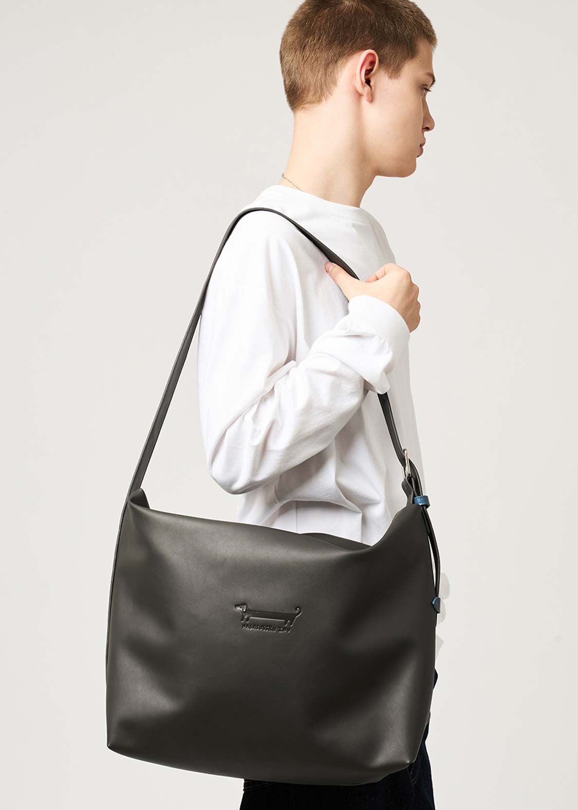 ナガスギルイヌ バッグ