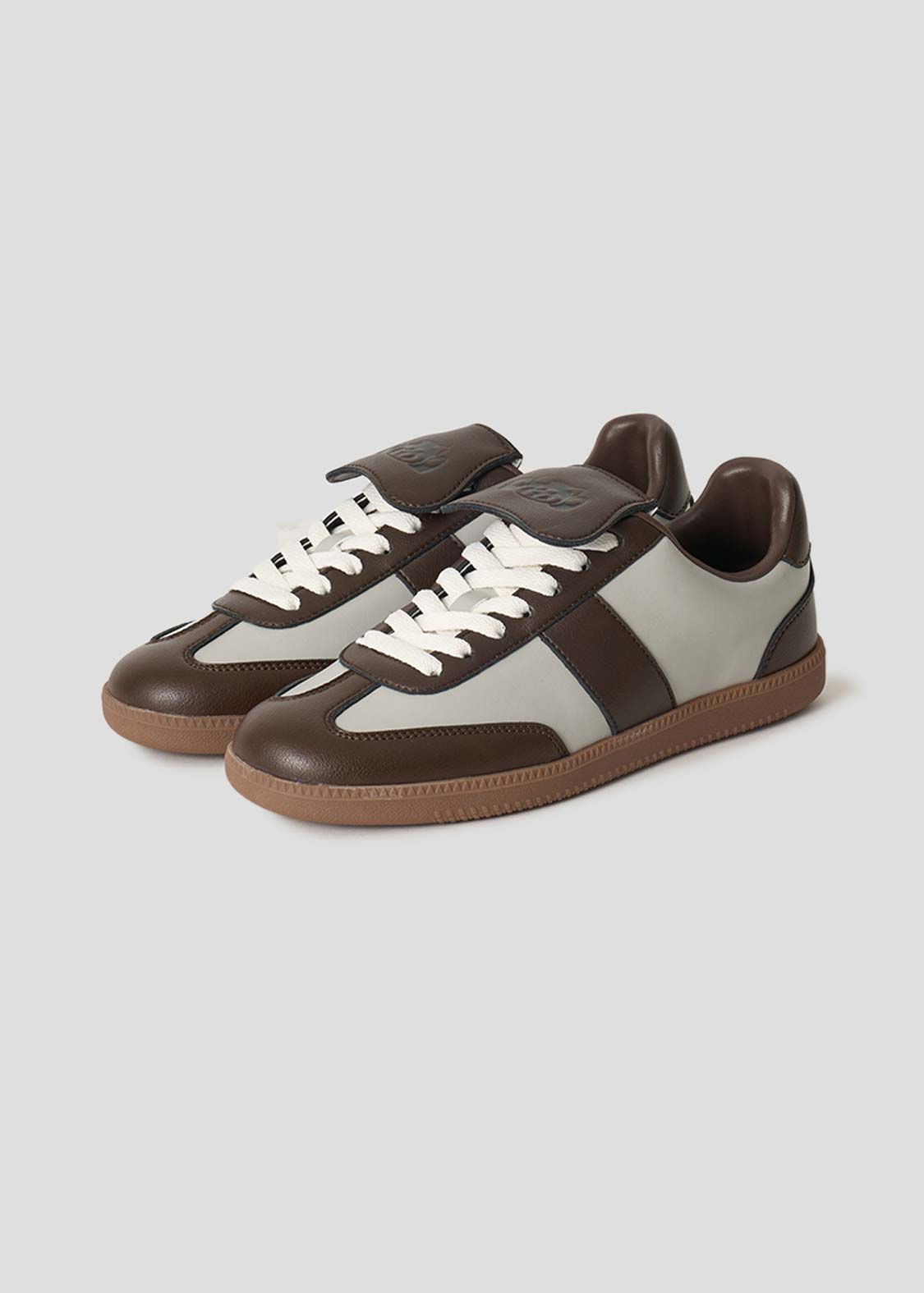 イカク｜フラップスニーカー